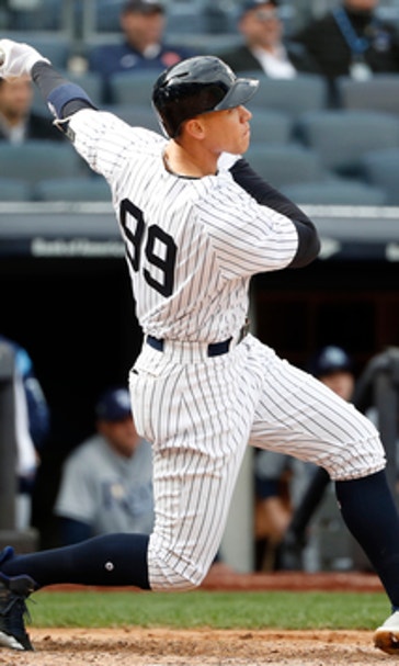 Stanton homer turns boos to cheers as Yanks beat Rays 7-2